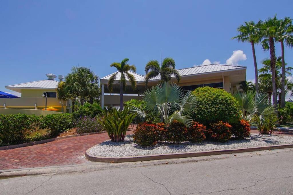 Sea Spray, Studio 114, Beach Steps Away! Pool+Wifi Ruskin Esterno foto