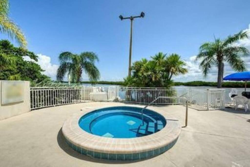 Sea Spray, Studio 114, Beach Steps Away! Pool+Wifi Ruskin Esterno foto